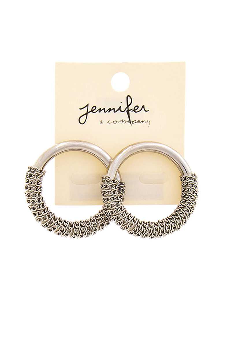 Chain Accent Cute Hoop Earring