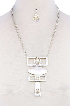 Hammered Geometric Shape Short Necklace