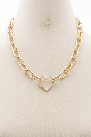 Heart pendant oval link necklace